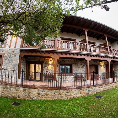Apartamentos Los Picos De Europa Colio Buitenkant foto