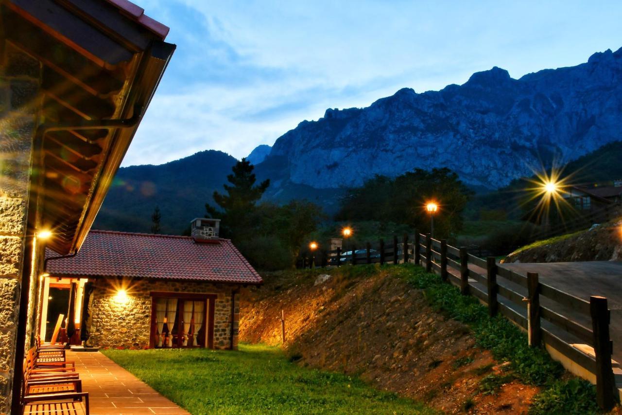 Apartamentos Los Picos De Europa Colio Buitenkant foto