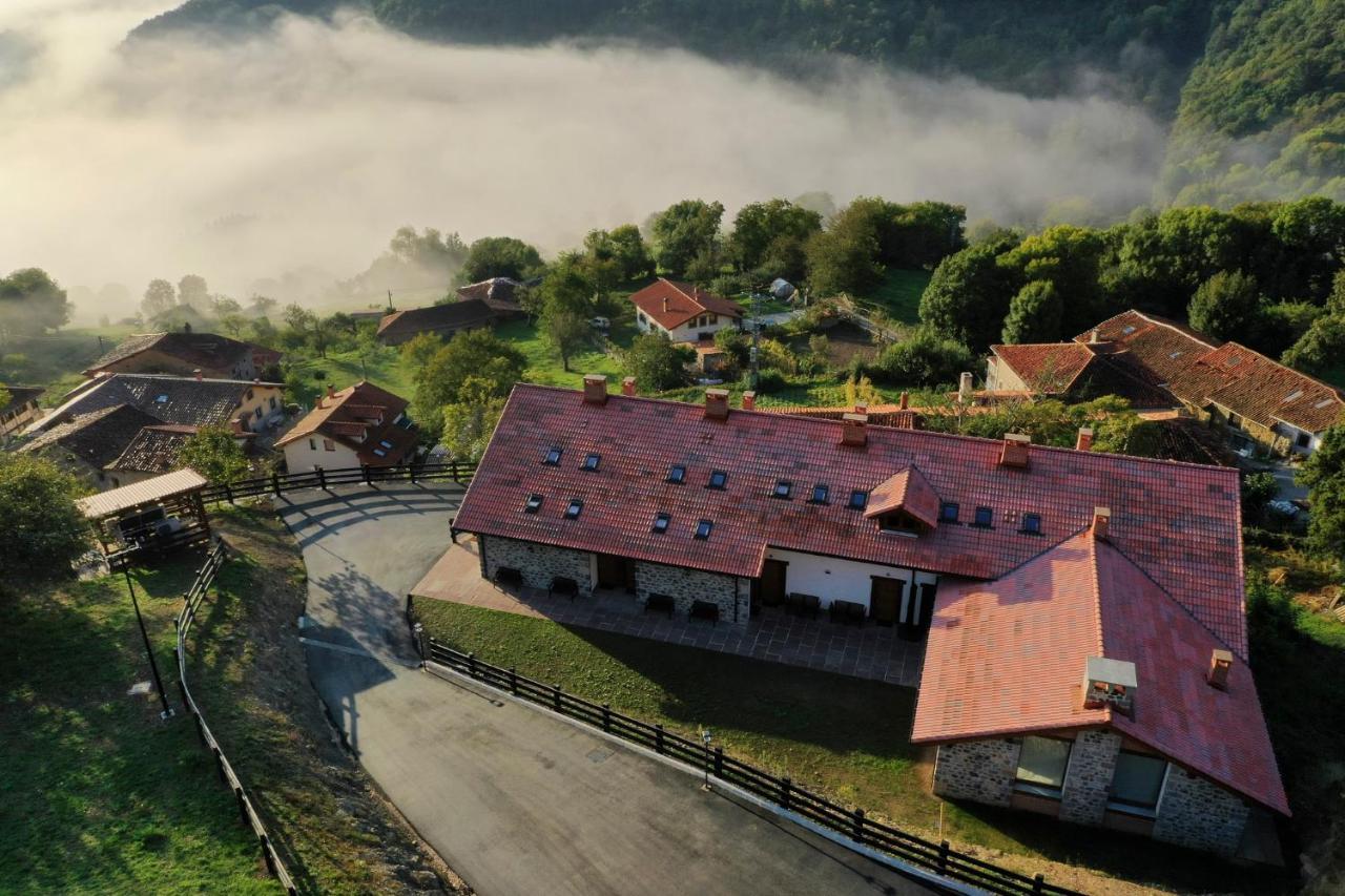 Apartamentos Los Picos De Europa Colio Buitenkant foto