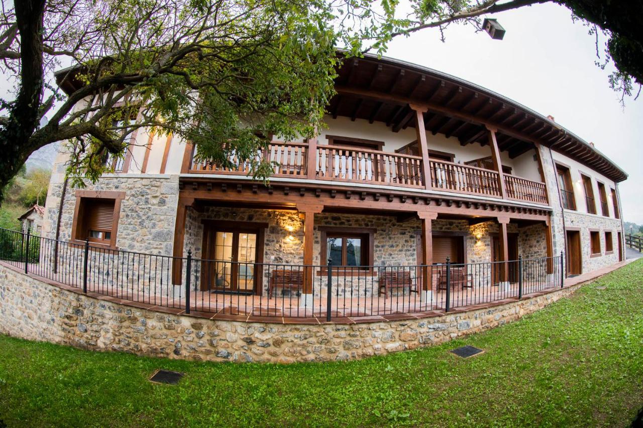 Apartamentos Los Picos De Europa Colio Buitenkant foto