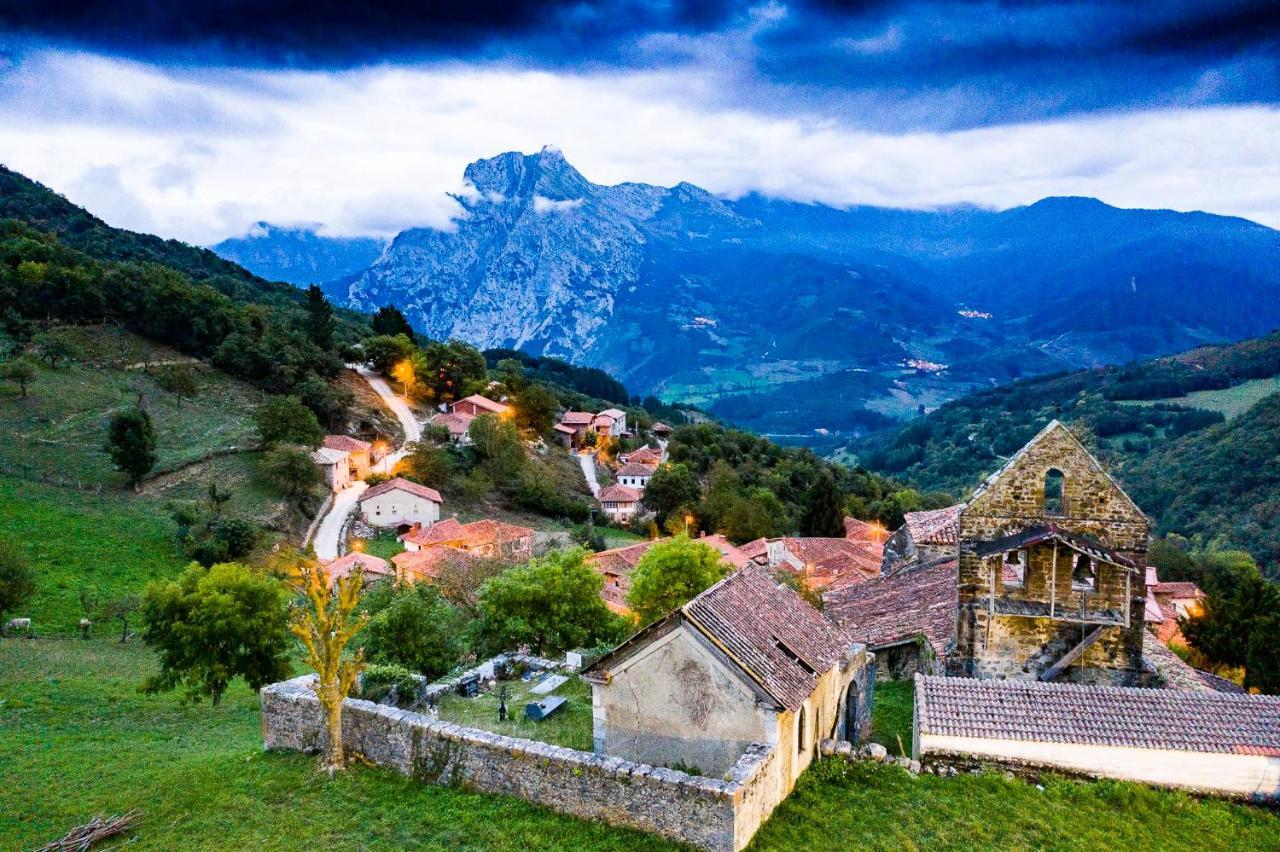 Apartamentos Los Picos De Europa Colio Buitenkant foto