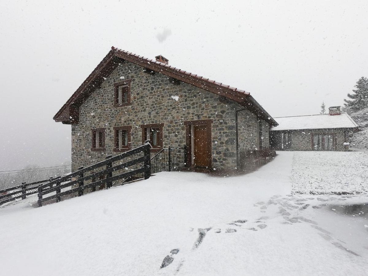 Apartamentos Los Picos De Europa Colio Buitenkant foto